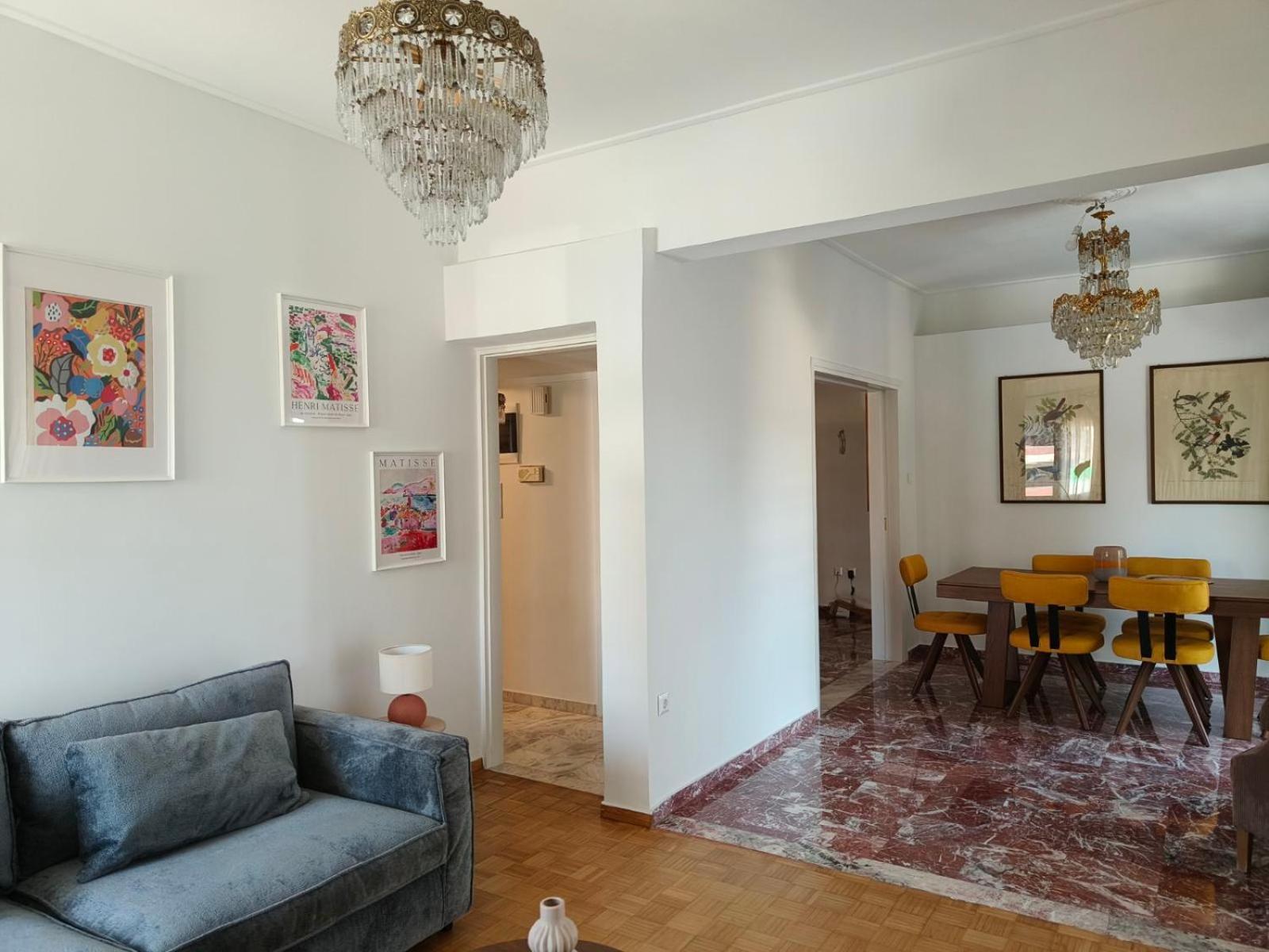 דירות אתונה Stylish Artistic Flat With View, Three Min To Metro מראה חיצוני תמונה